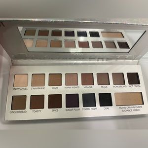 It cosmetics - naturally pretty celebration palette